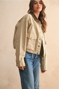 Beige collar contrasted utility jacket with button closure and patch pockets for women
