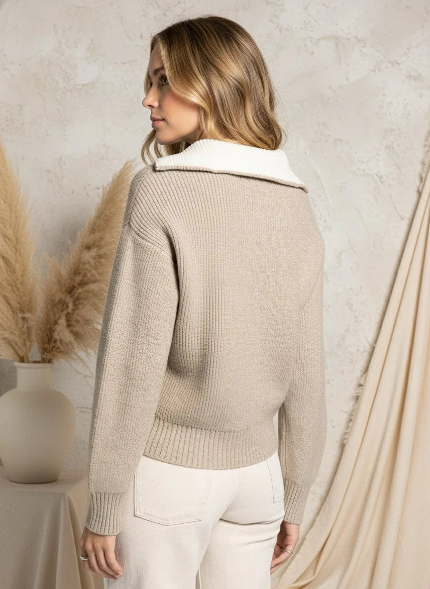 Beige ribbed Supply Celia Pullover with white fur collar and cuffs, made of wool or cashmere