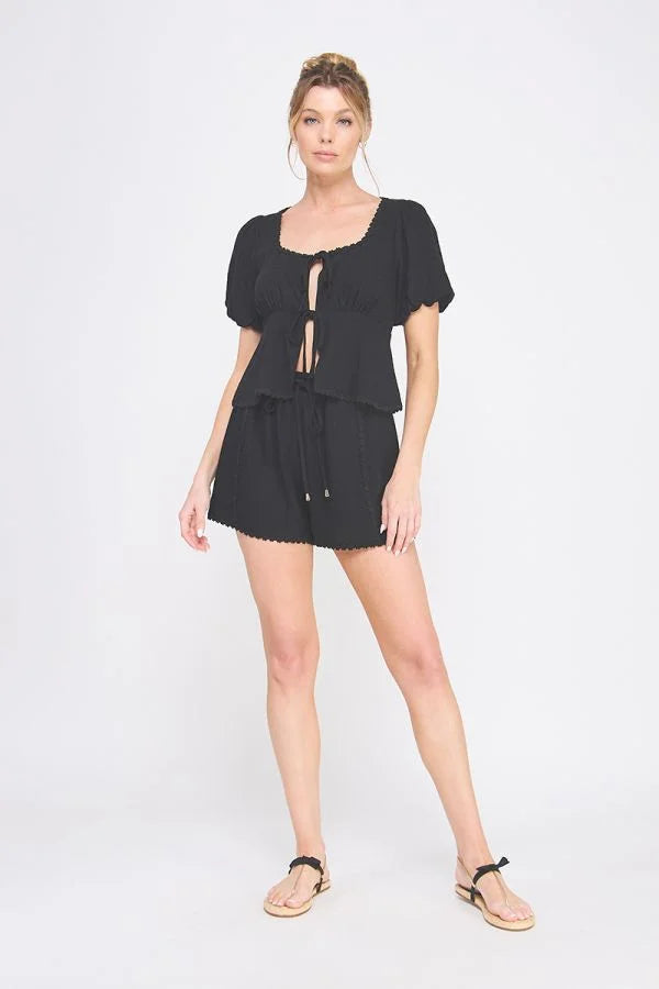 Black linen blend elastic two-piece short set with crochet lace details