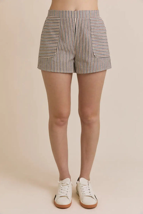 Striped high-waisted stripe pocket shorts with functional pockets for stylish comfort