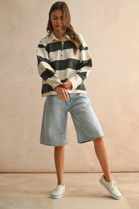 Long sleeve wide panel knitted shirt with striped polo design