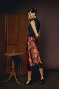 FLORAL SATIN LACE HEM PENCIL SKIRT