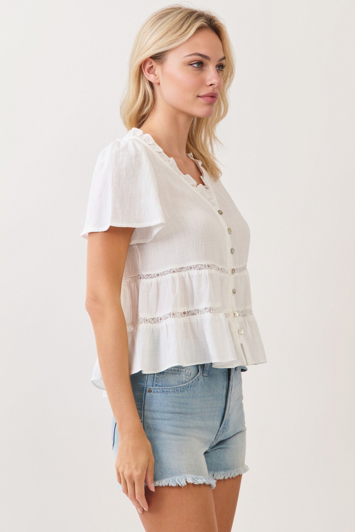RUFFLE NECK TIERED BLOUSE
