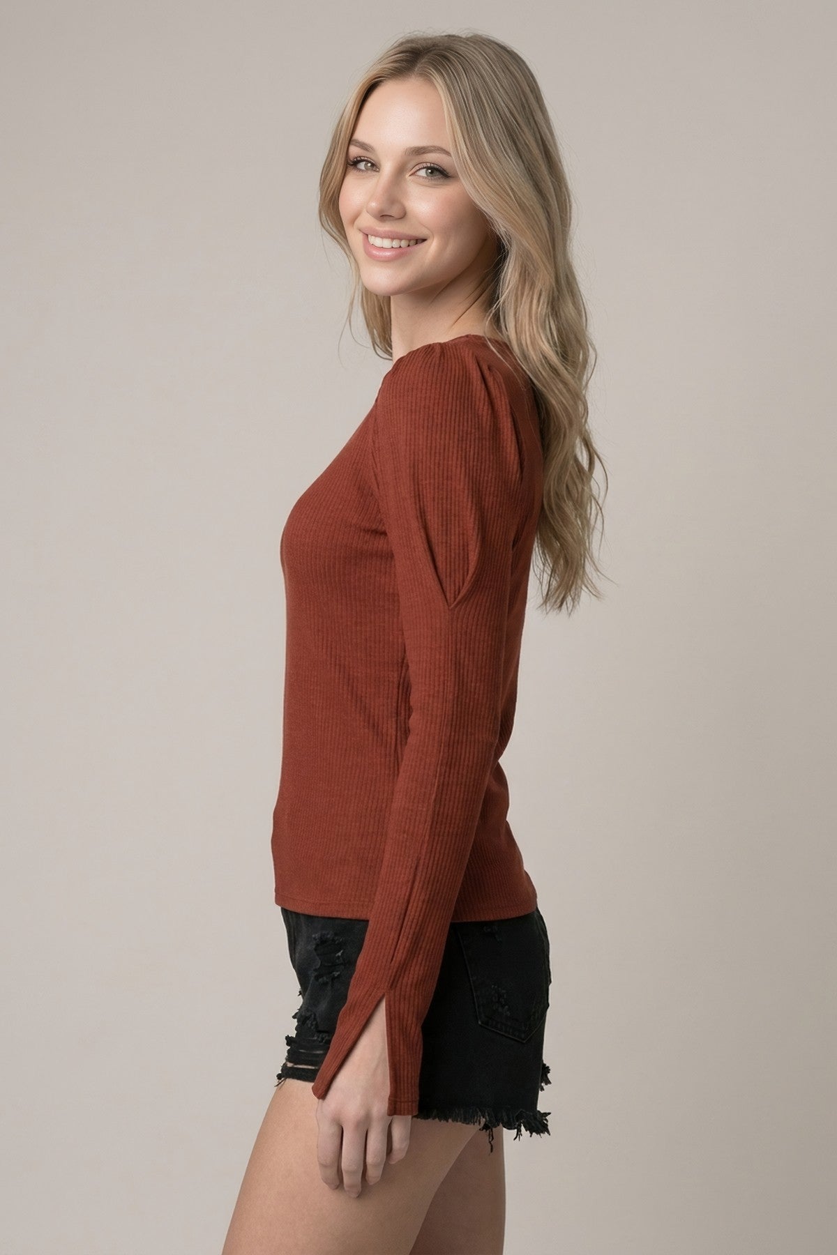 SOFT RIB PUFF DETAIL BOAT NECK TOP