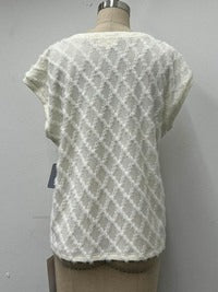 DIAMOND PATTERN SHORT SLEEVE TOP