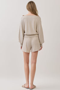 BOAT NECK DOLPHIN KNIT SWEATER