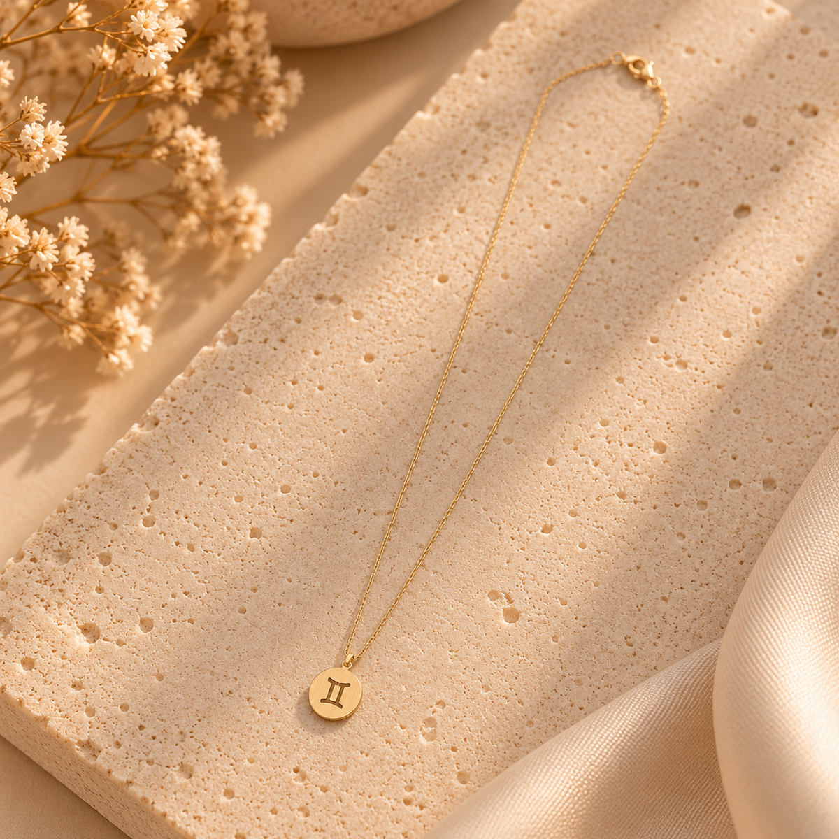 ZODIAC SIGN NECKLACE GOLD