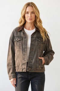 OVERSIZED TRUCKER DENIM JACKET