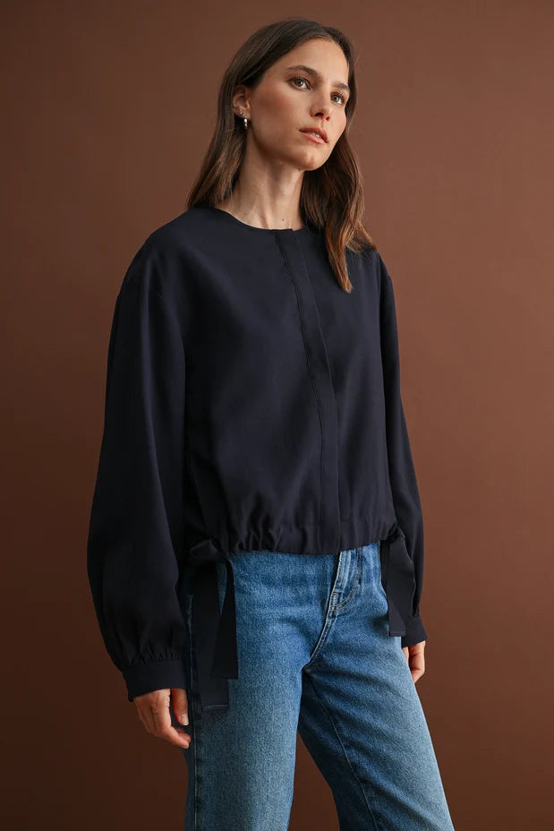 HIDDEN PLACKET SIDE-TIE JACKET