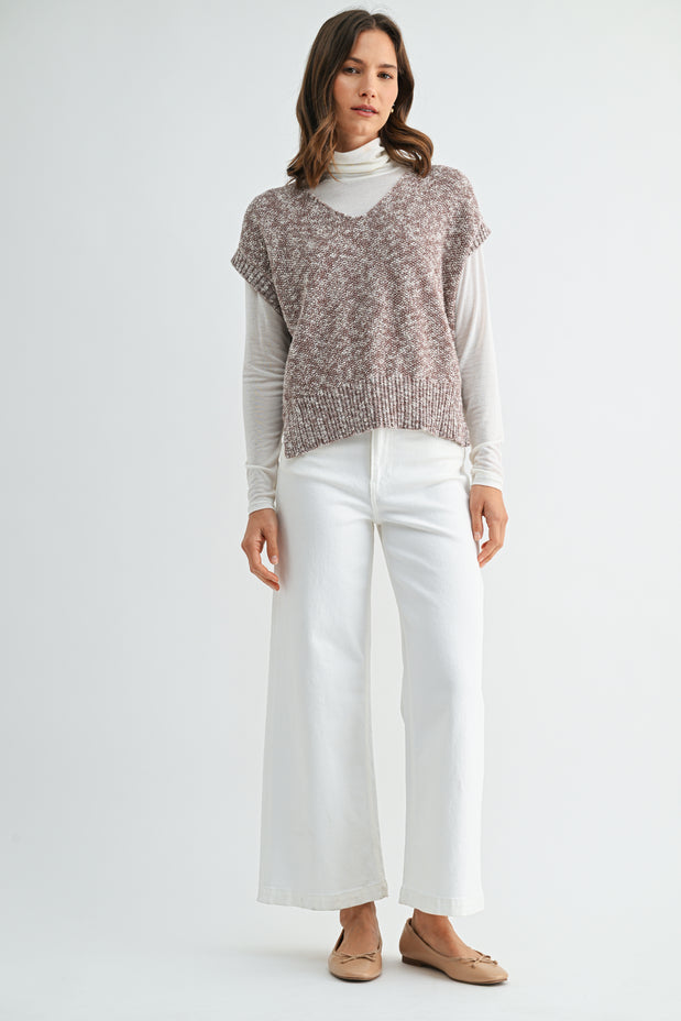 V-NECK KNITTED TOP WITH SHORT SLEEVES