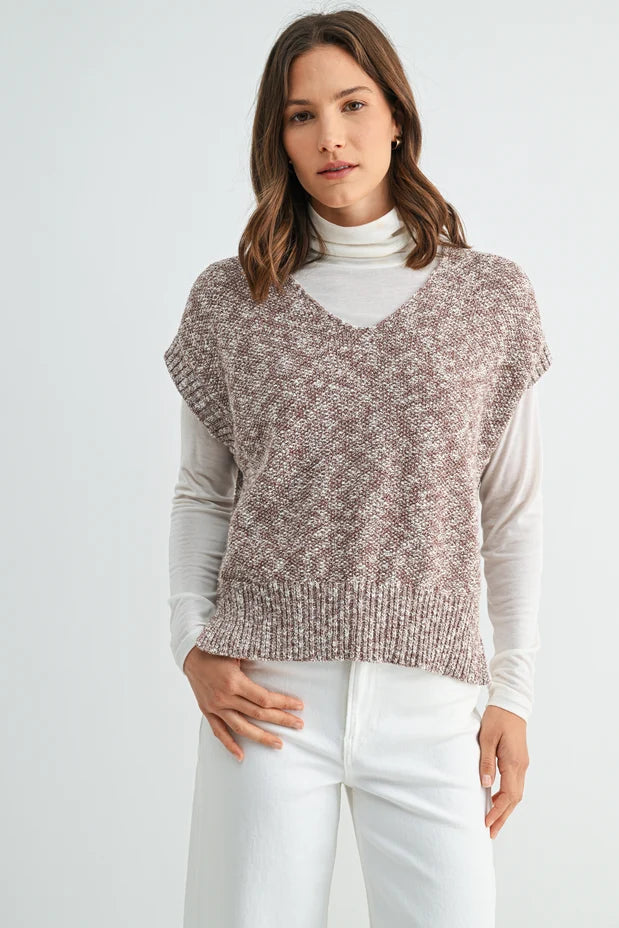 V-NECK KNITTED TOP WITH SHORT SLEEVES