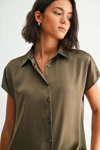 TEXTURED SATIN DOLMAN SHIRT