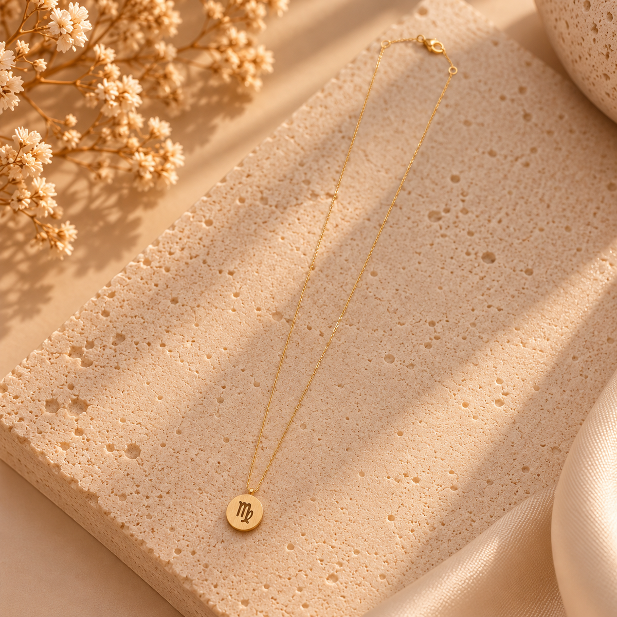 ZODIAC SIGN NECKLACE GOLD