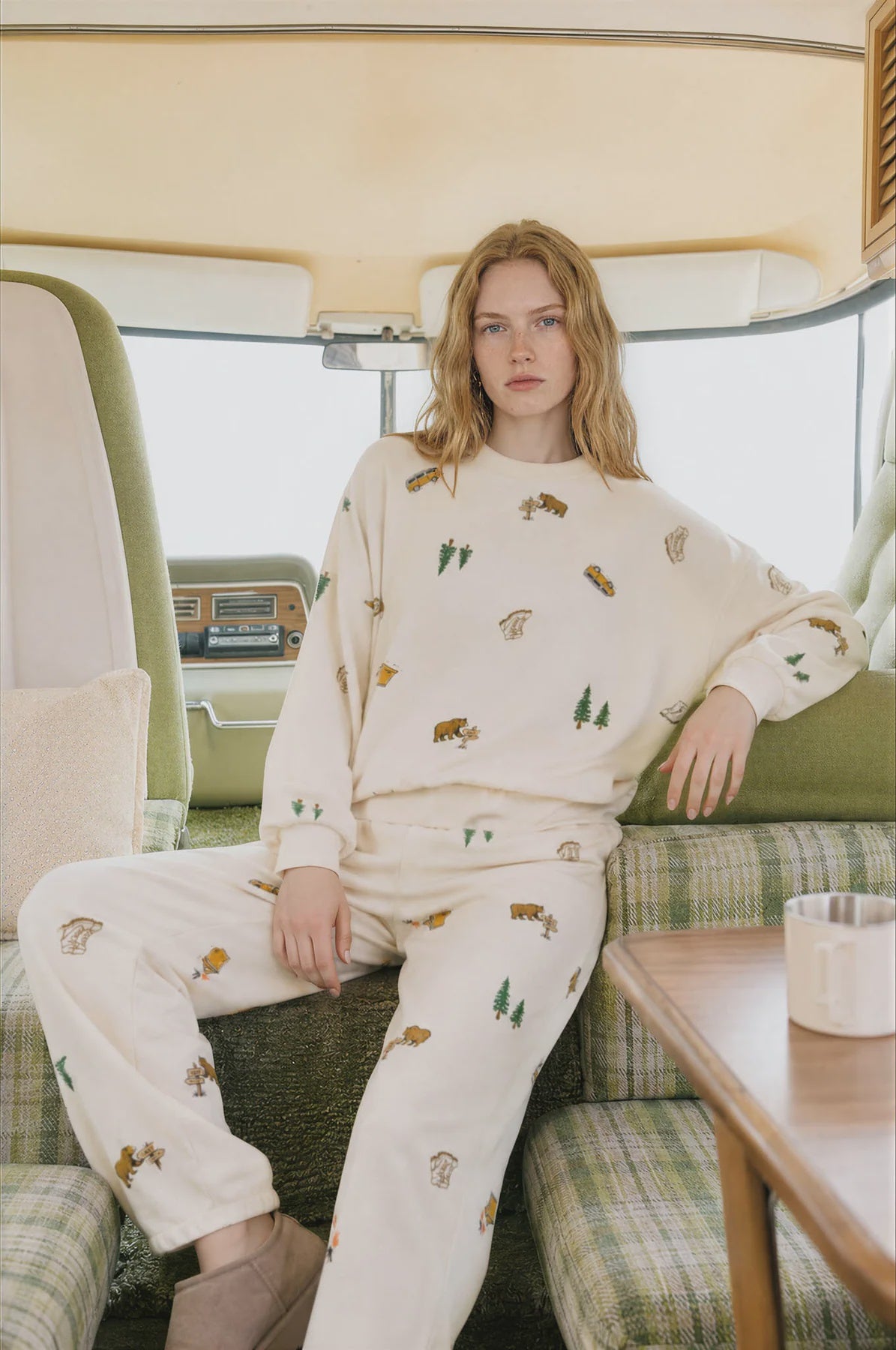 CAMPING MOTIF CREW NECK LONG SLEEVE KNIT TOP