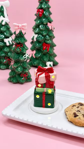 CHRISTMAS LIGHT-UP SITTER