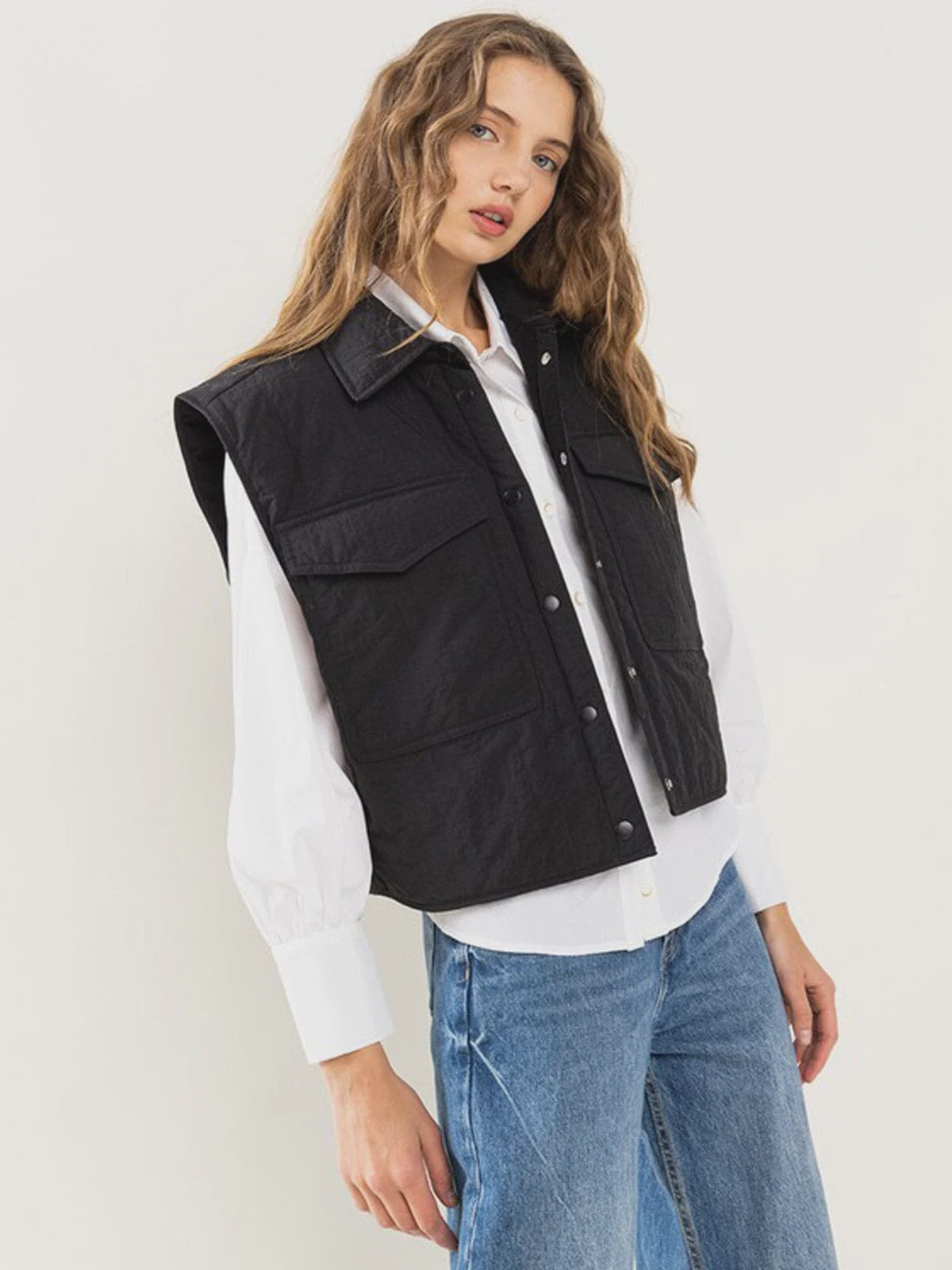 BUTTON CLOSURE FRONT POCKETS VEST