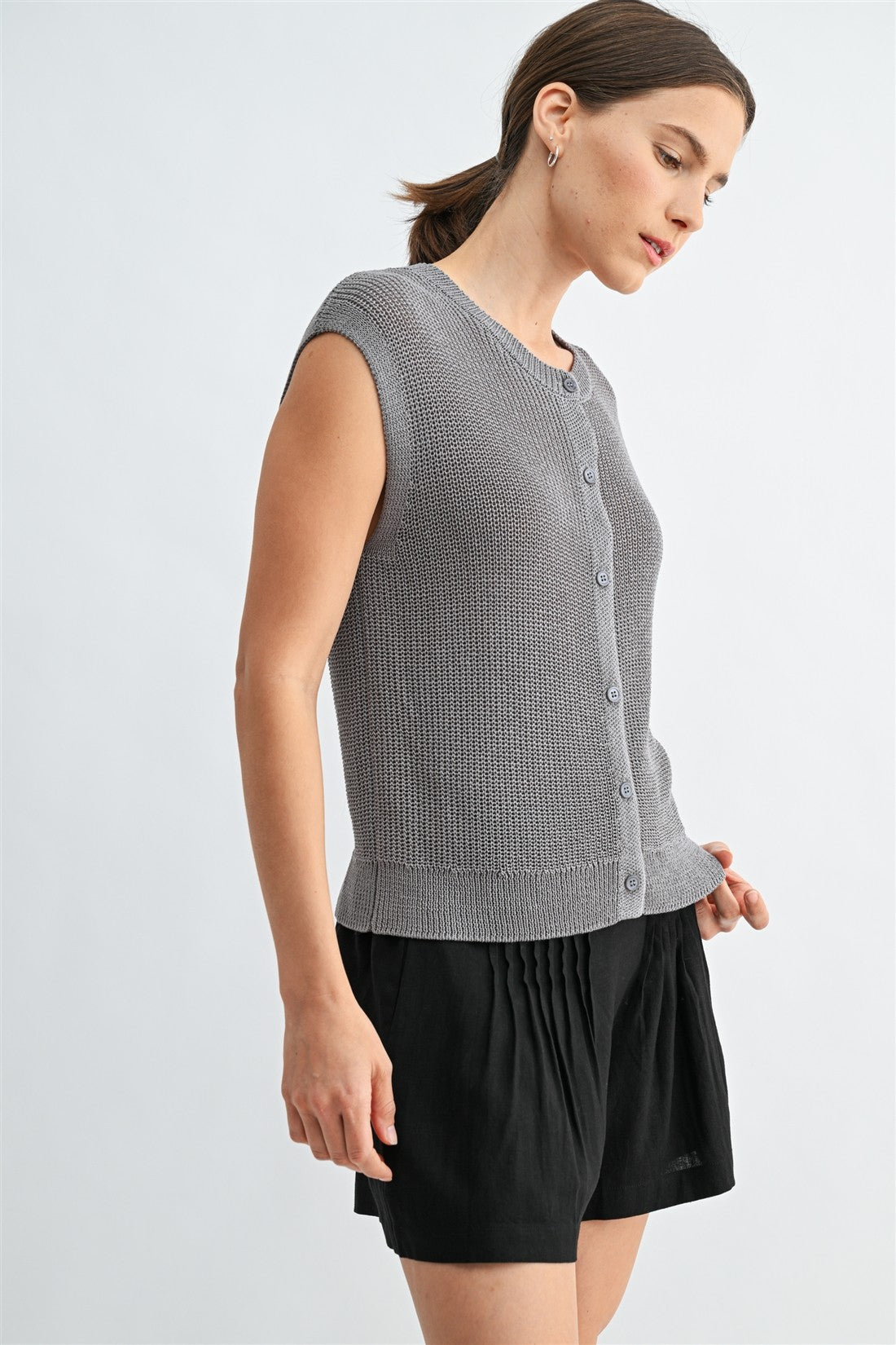 BUTTON DOWN VEST SWEATER TOP