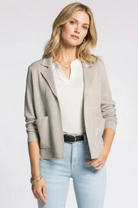 Knitted relaxed fit blazer jacket in beige with soft texture and lapels