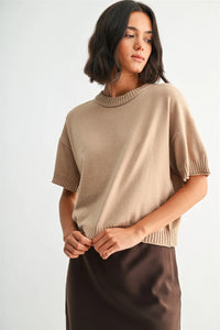 Beige crew neck crop row edge sweater short-sleeved knit top with ribbed cuffs and hem