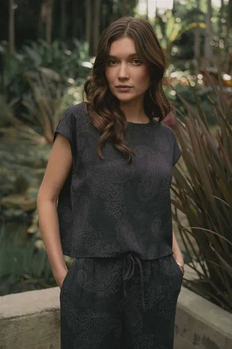 Dark gray paisley printed wide shoulder sleeveless top with relaxed fit and subtle texture for casual wear