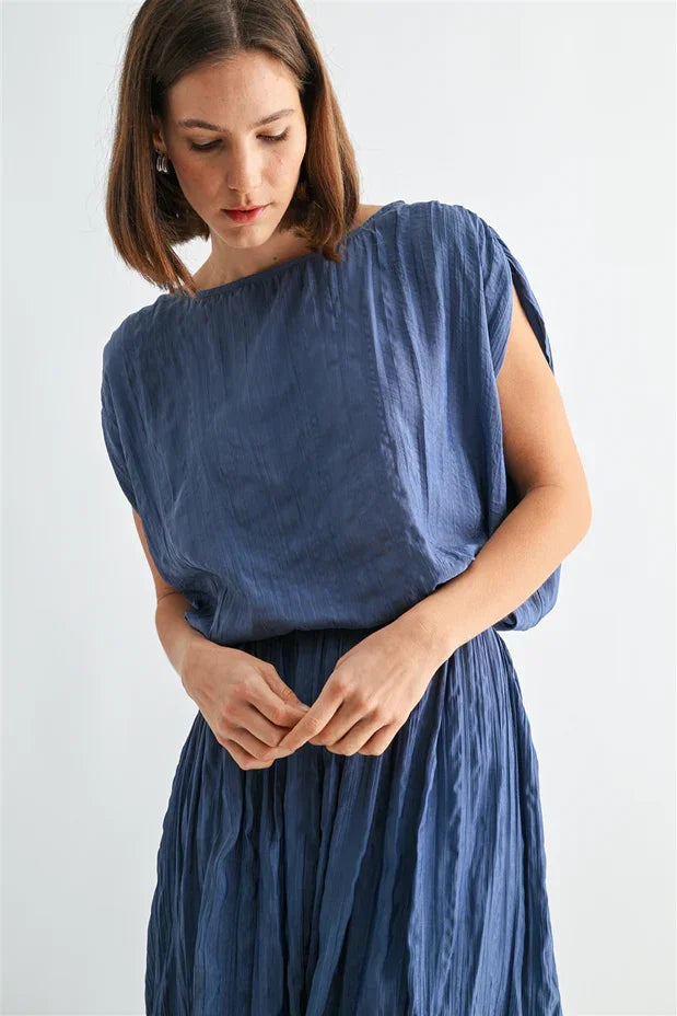 Deep blue crinkle satin elastic hem top with pleated skirt