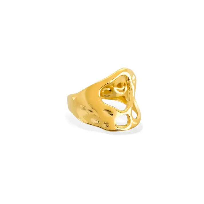Gold water resistant detailed pattern ring with openwork organic design