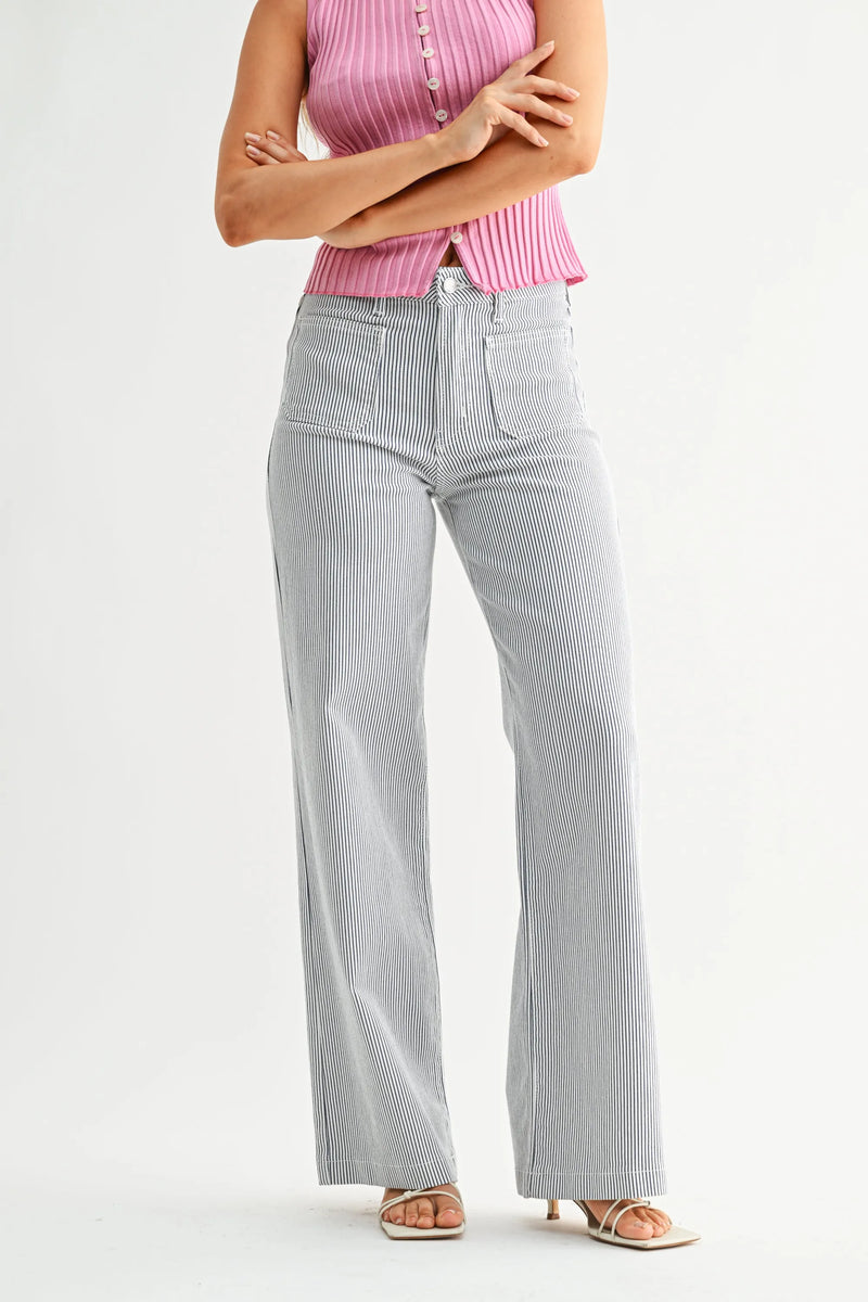 Mini patch pocket high-waisted wide jeans in blue and white pinstripe soft denim fabric with classic pocket wide design