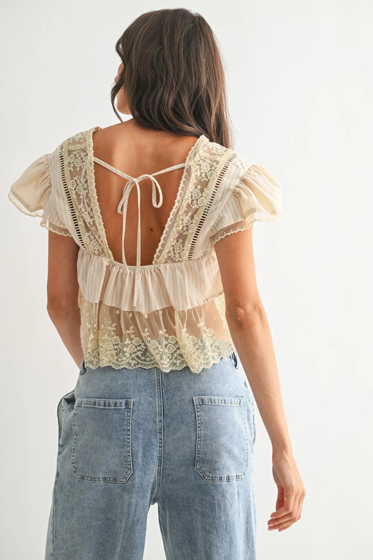 LACE TRIMMED BLOUSE