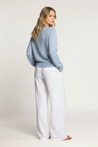 Classic intarsia flag crewneck knit sweater in light blue with ribbed hem