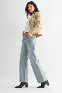 High rise full length straight light-wash denim jeans with wide-leg relaxed fit and classic stitching detailing