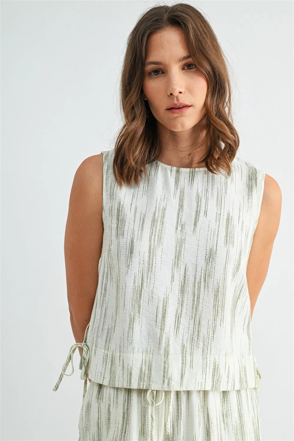 LINEN BLEND SLEEVELESS TOP