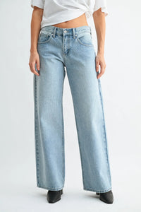 LOW RISE BAGGY WIDE LEG DENIM JEANS