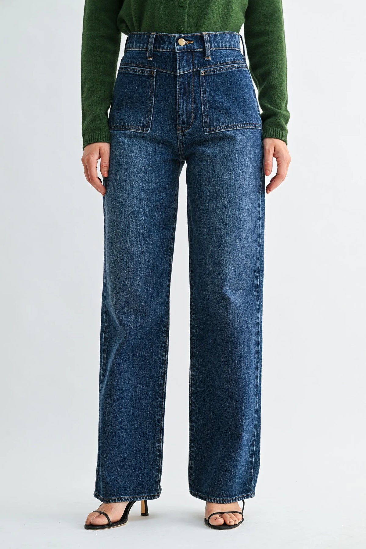 MID RISE SQUARE PATCH POCKET STRAIGHT DENIM JEANS