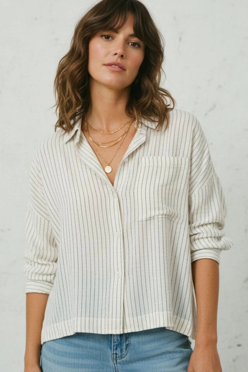 Del Mar striped shirt in relaxed-fit off-white with navy stripes
