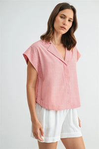 STRIPE HIDDEN BUTTON DOWN SHIRT