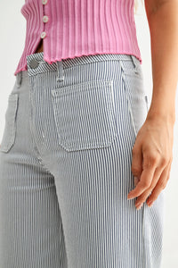 Striped denim mini patch pocket wide jeans with classic casual design in blue for everyday wear