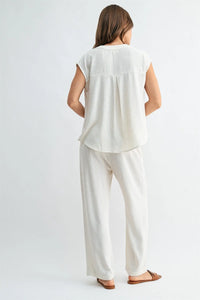 V NECK SHORT DOLMAN SLEEVE BLOUSE