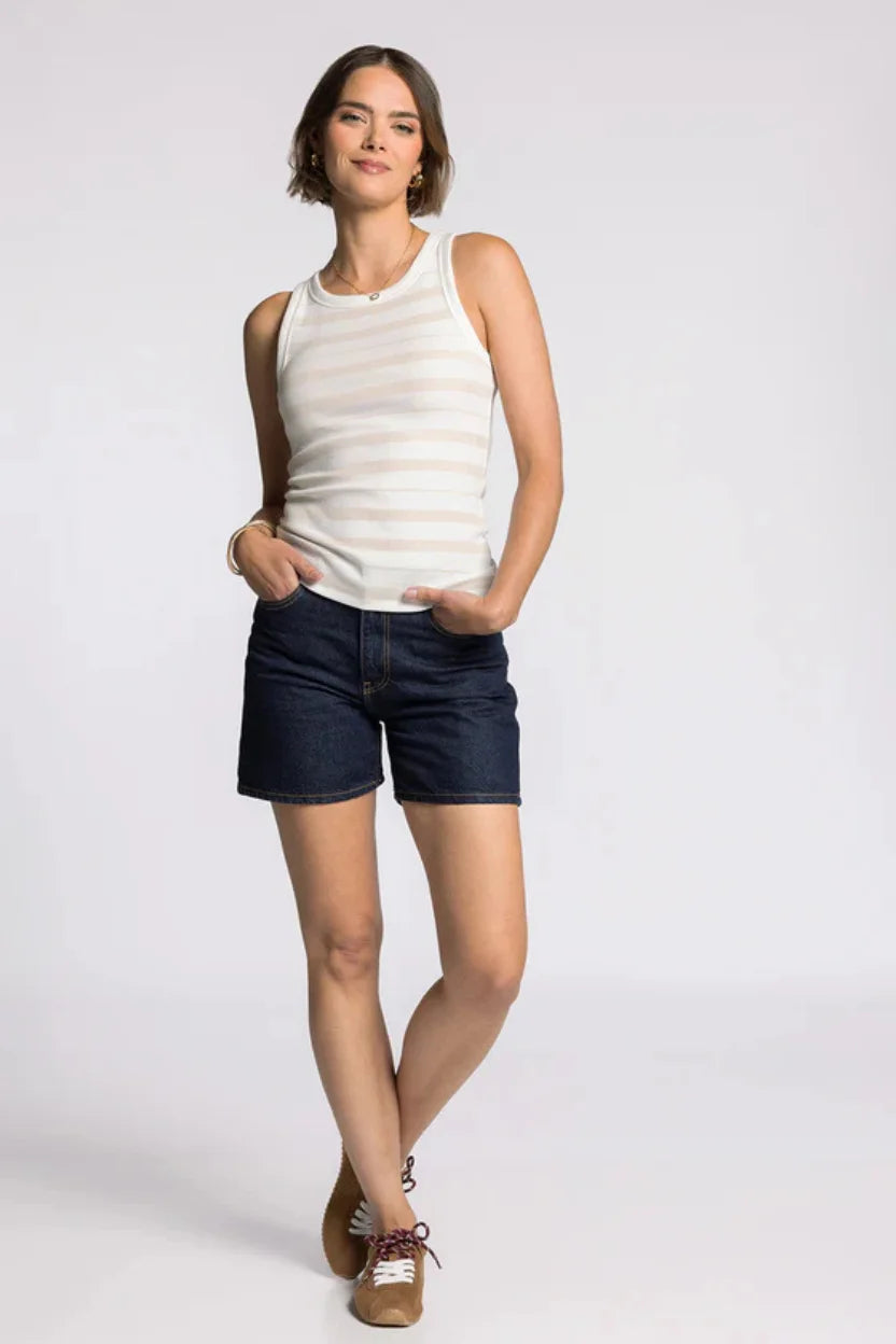 Edlin basic tank: woman in white beige striped sleeveless top