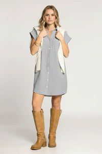 Seamless striped collared shirt dress in blue white stripes with chest pocket