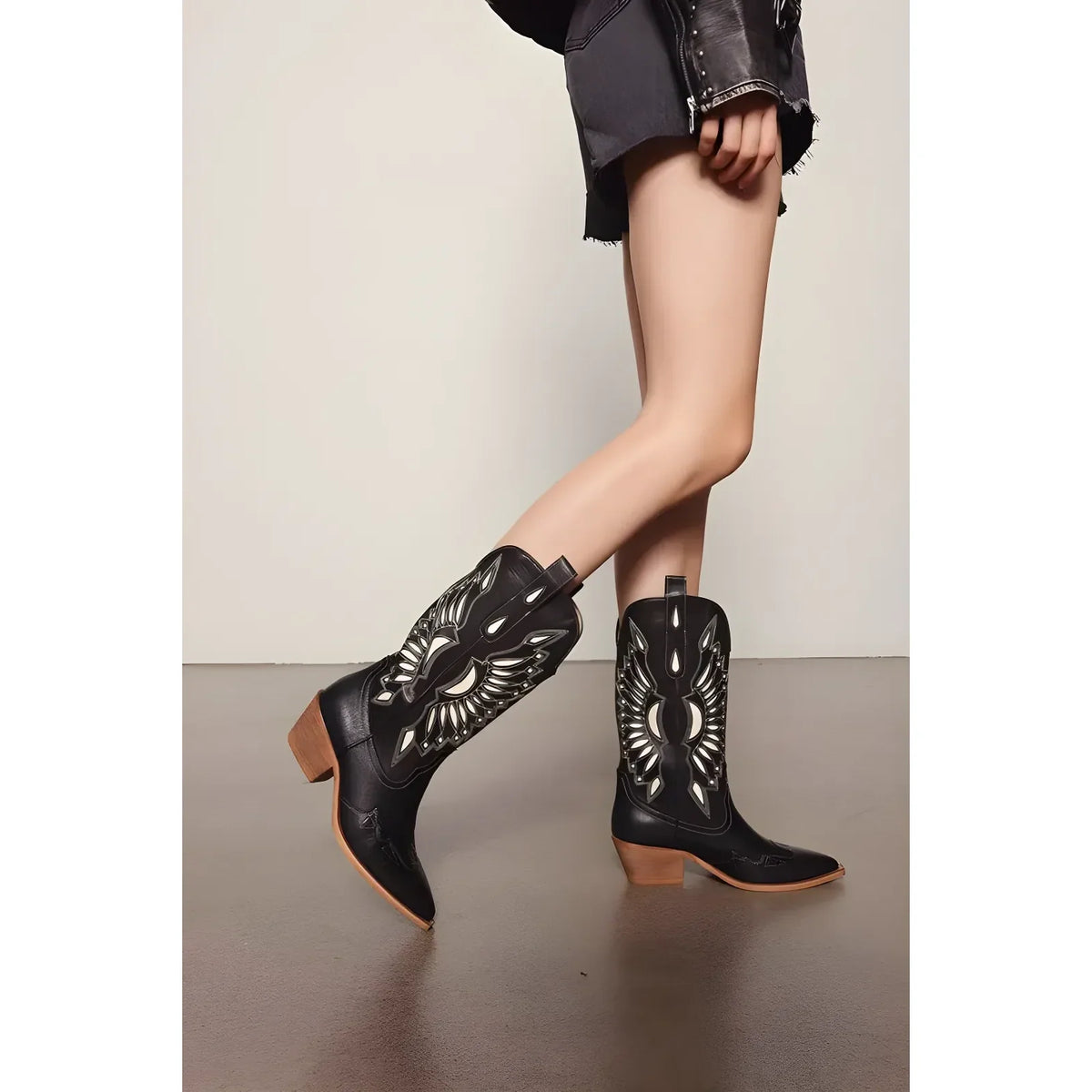 BRITANY CUTOUT POINTED TOE WESTERN COWGIRL BOOTS