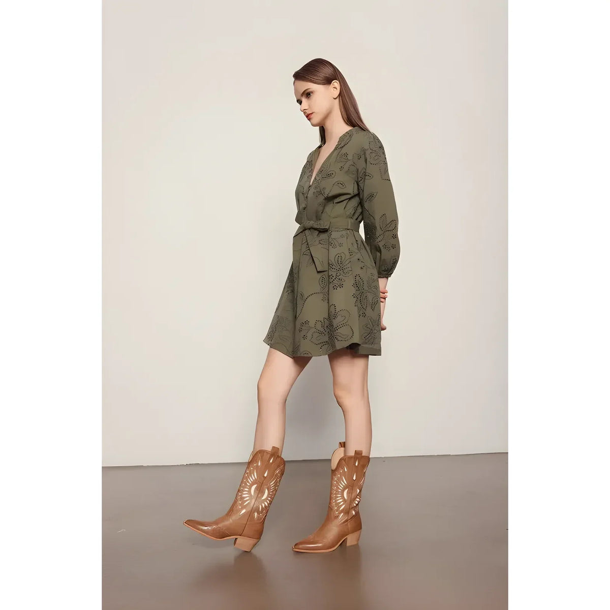 BRITANY CUTOUT POINTED TOE WESTERN COWGIRL BOOTS