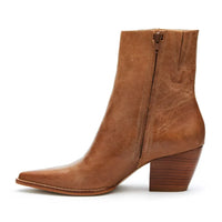 CATY LEATHER POINTED TOE WESTERN ANKLE BOOTIES
