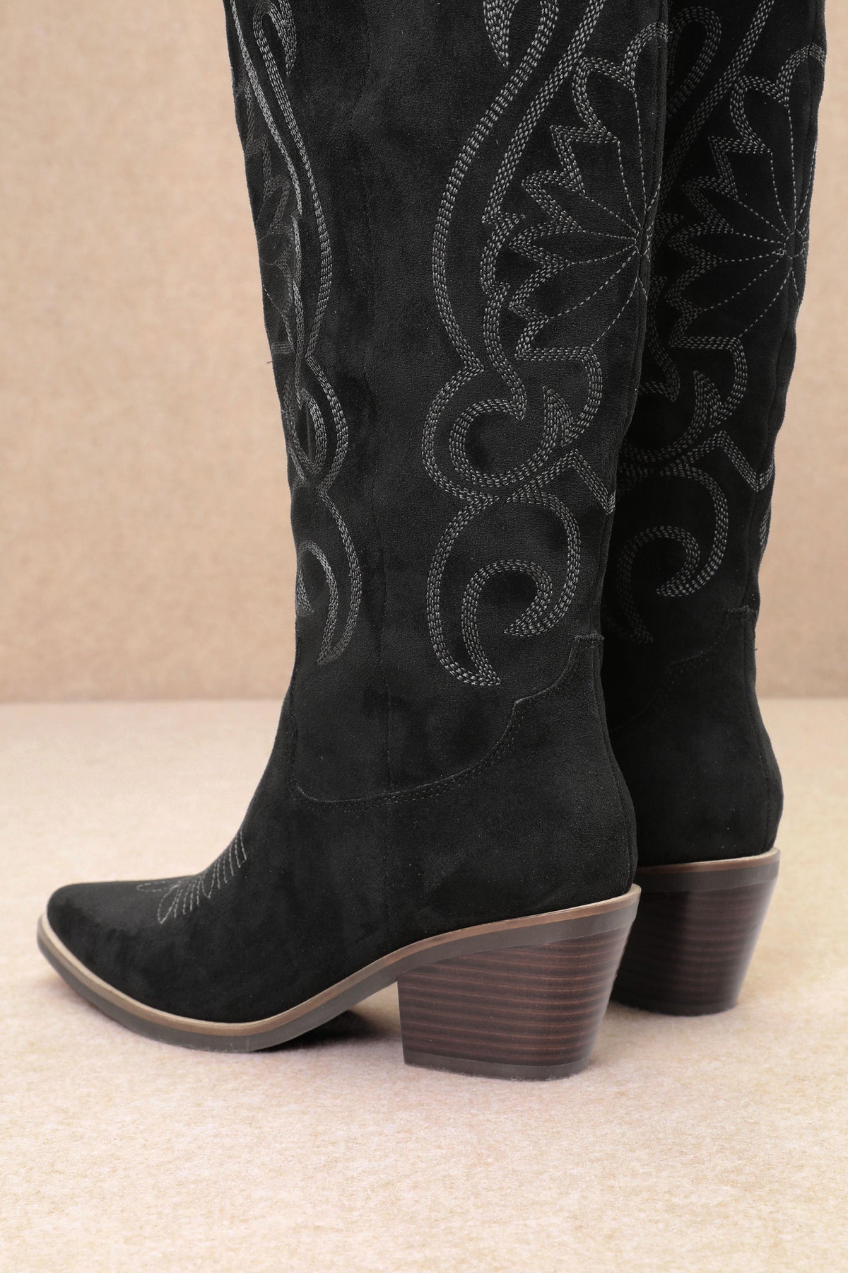 GIADA EMBROIDERED KNEE HIGH WESTERN COWGIRL BOOTS