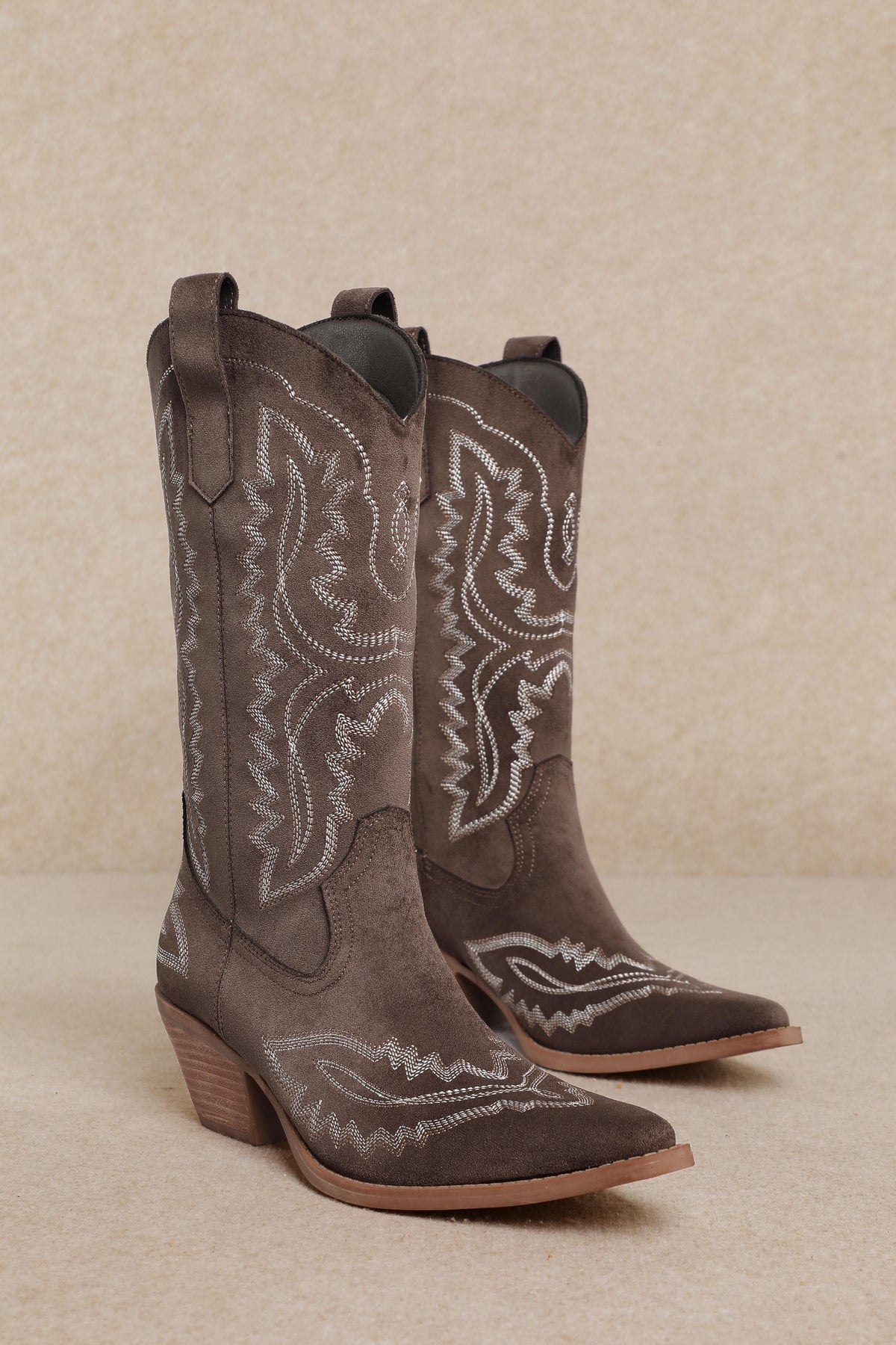 TESSA EMBROIDERED POINTED TOE WESTERN COWGIRL BOOTS