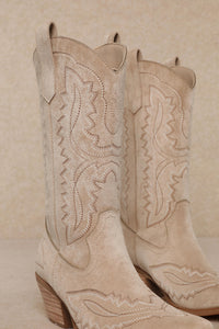 TESSA EMBROIDERED POINTED TOE WESTERN COWGIRL BOOTS