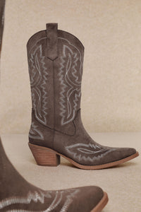 TESSA EMBROIDERED POINTED TOE WESTERN COWGIRL BOOTS