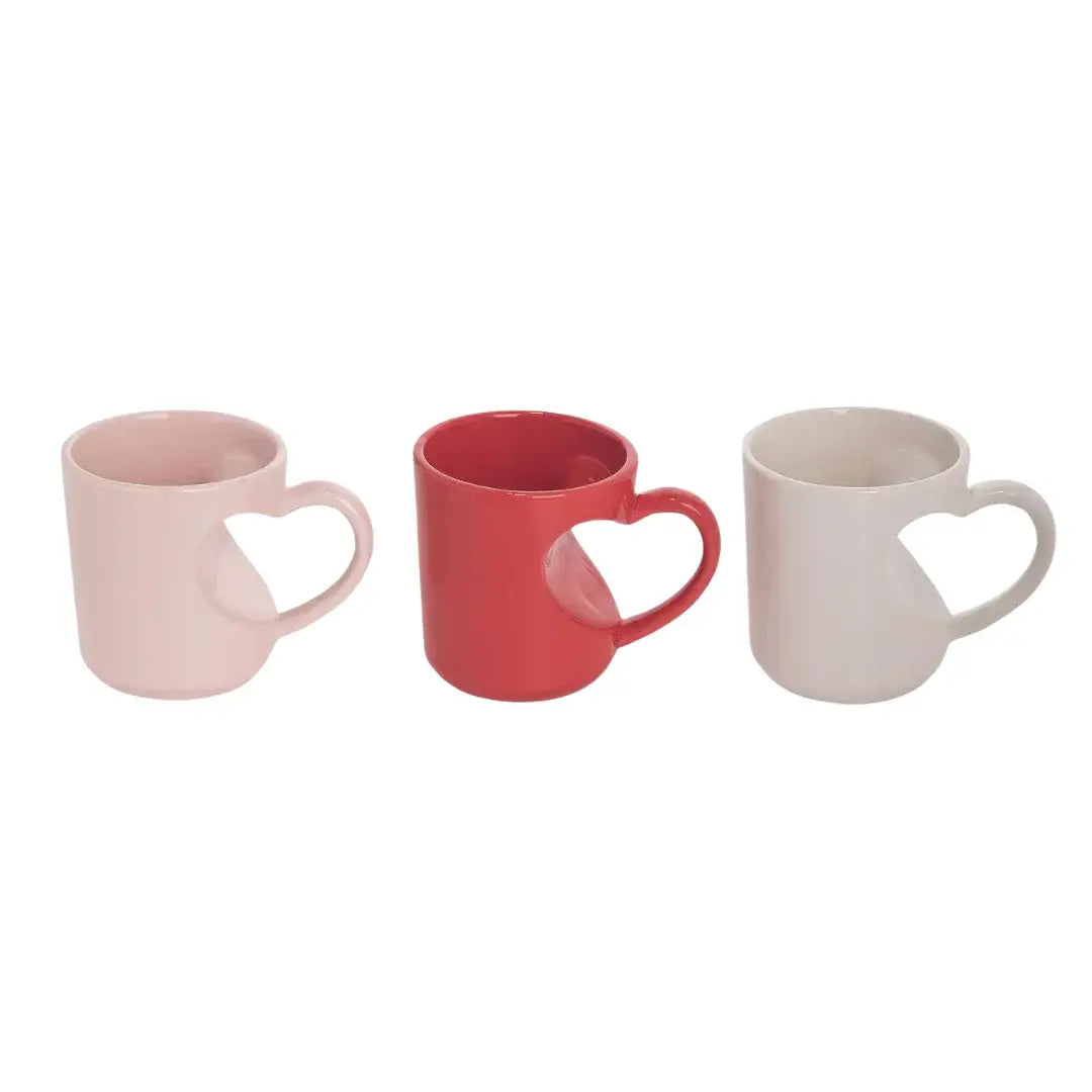 Heart handle mug set in pink, red, and beige for Valentine’s Day gift