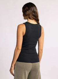 Black sleeveless EDLIN BASIC TANK viewed from the back showcasing its stylish design