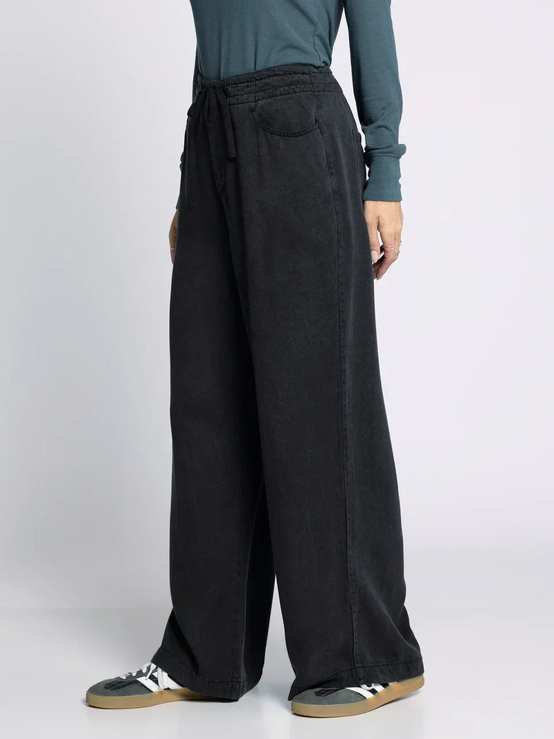 Black wide-leg sweatpants with drawstring waist from THREAD AND SUPPLY AUSTIN PANTS