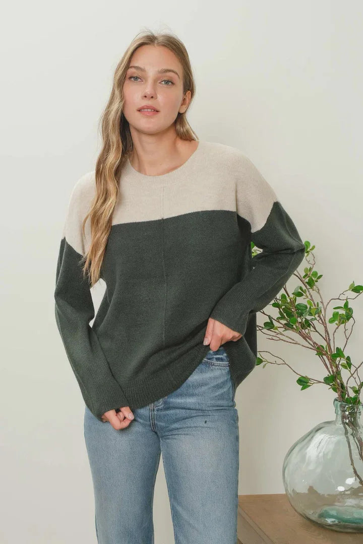 Color-block Contrast Knit Pullover Sweater featuring cream upper and dark green lower portion